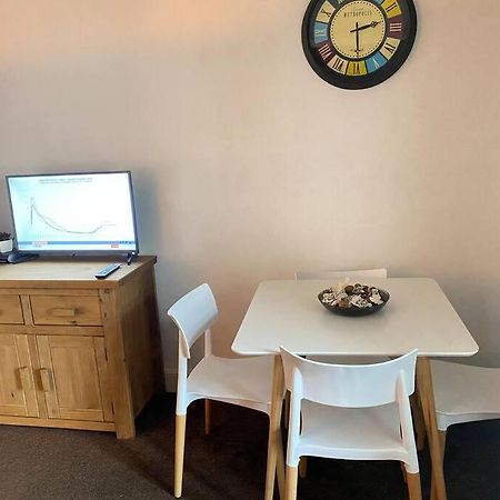 Digs Dre-Tremadog Appartamento Esterno foto