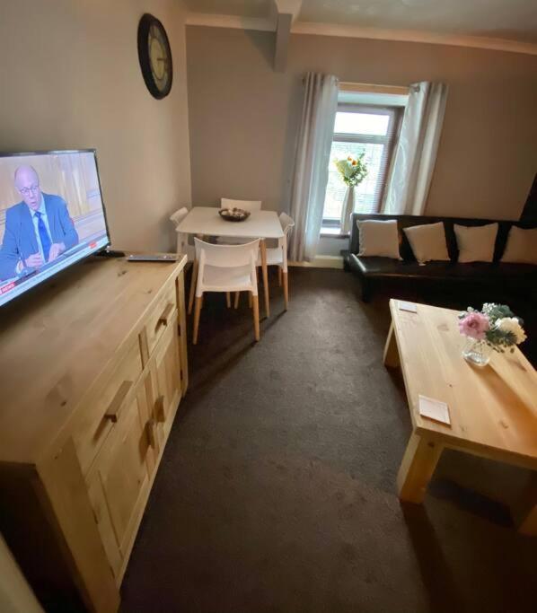 Digs Dre-Tremadog Appartamento Esterno foto